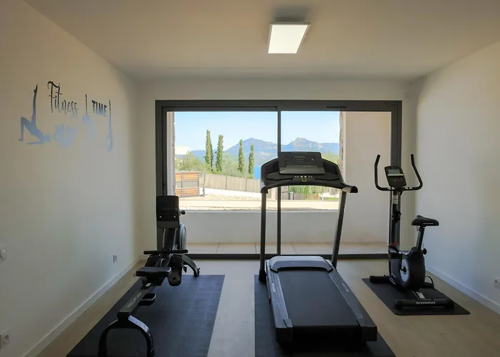 Villa Mare Monti 3 *
